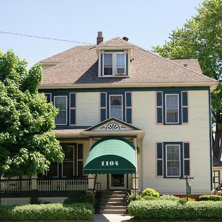 Ye Olde Walkerville Bed & Breakfast Windsor Exteriör bild