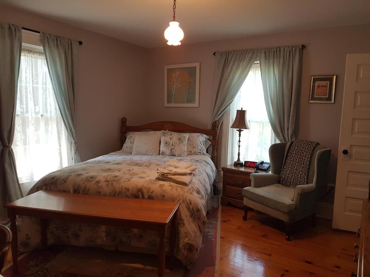 Ye Olde Walkerville Bed & Breakfast Windsor Exteriör bild