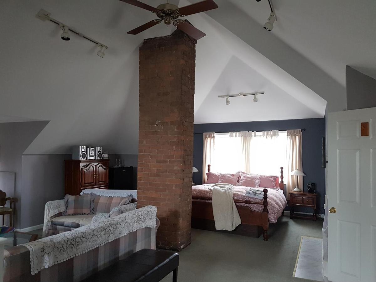 Ye Olde Walkerville Bed & Breakfast Windsor Exteriör bild