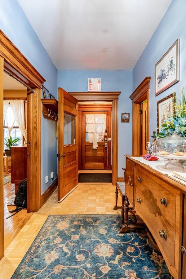 Ye Olde Walkerville Bed & Breakfast Windsor Exteriör bild