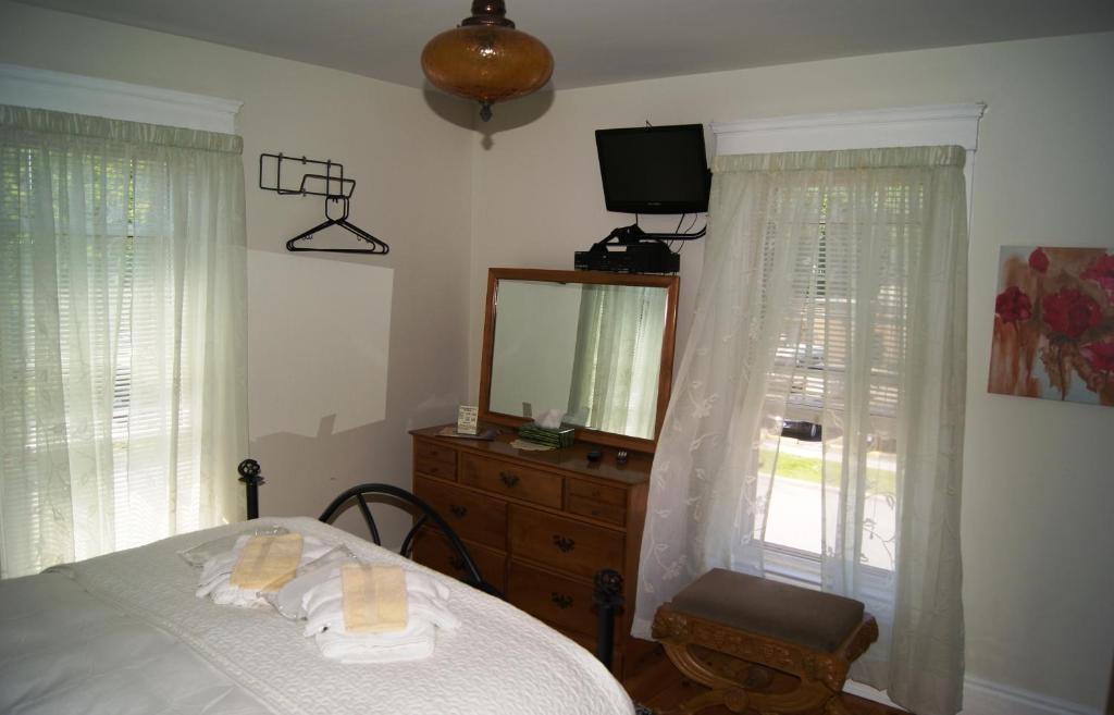 Ye Olde Walkerville Bed & Breakfast Windsor Rum bild